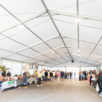 Marknadstält på MAT i Småland