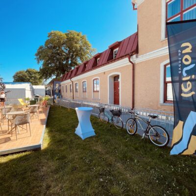 Terrass Och Solstolar Eventält Almedalsveckan